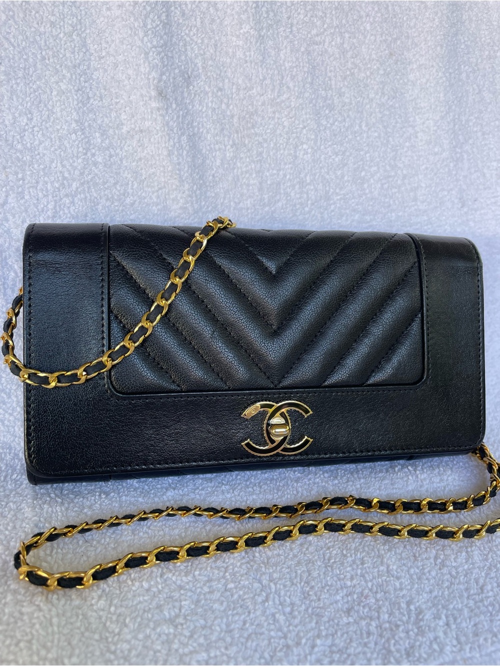 🖤black.CHANEL Mademoiselle Gusset full flap Goatskin  long wallet.